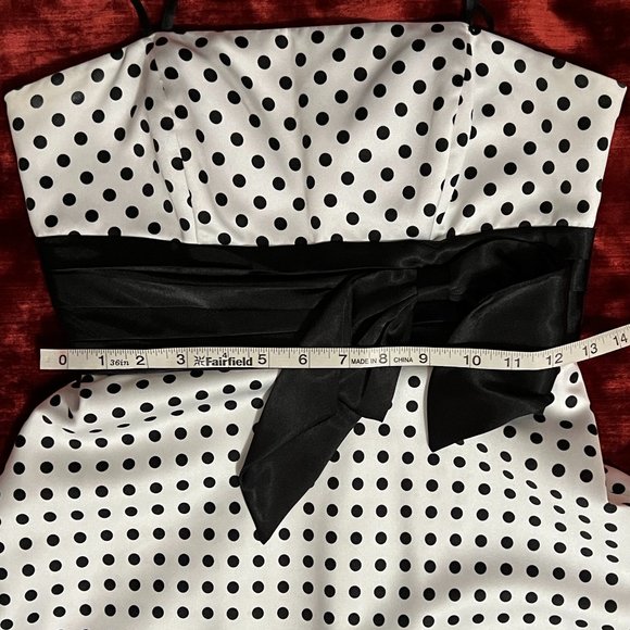 Morgan & Co. Polka Dot Formal Dress - Picture 9 of 10